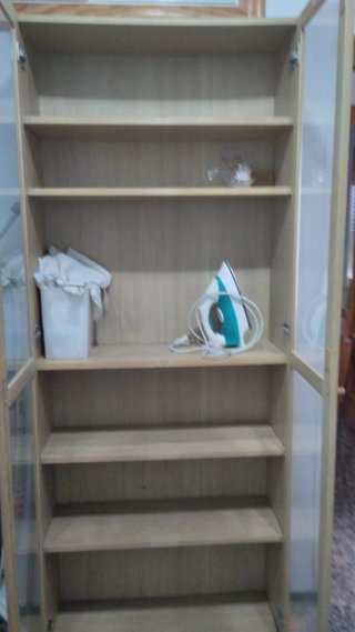 Vitrina librera madera y cristal 2 puertas