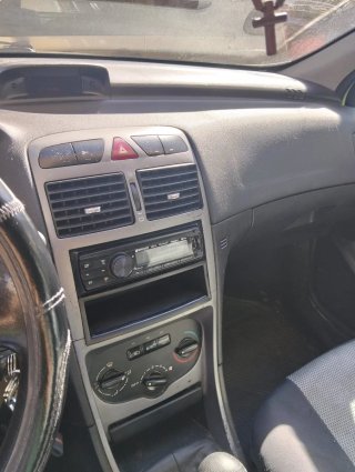 Peugeot 307 2004 (PRECIO NO NEGOCIABLE)