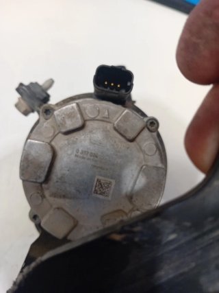 Bomba Agua Eléctrica Dacia/Renault 0392024150