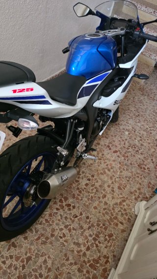 Suzuki GSXR 125 2025 Deportiva Azul/Blanca