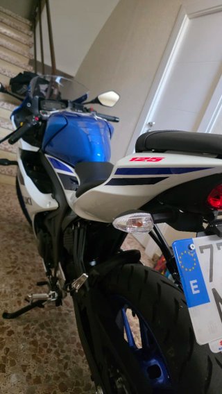 Suzuki GSXR 125 2025 Deportiva Azul/Blanca