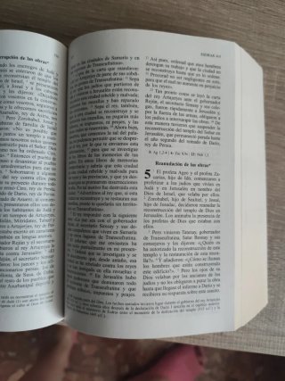 Sagrada Biblia