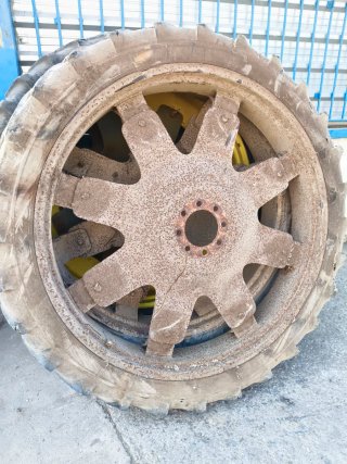 Llantas estrechas tractor 48 pulgadas