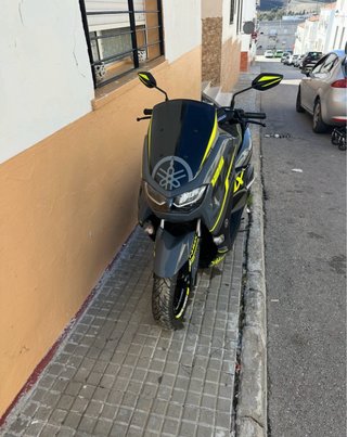 Yamaha NMAX 125cc gris
