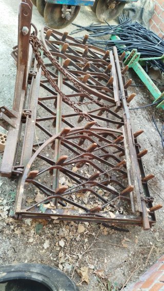 Se vende rastra