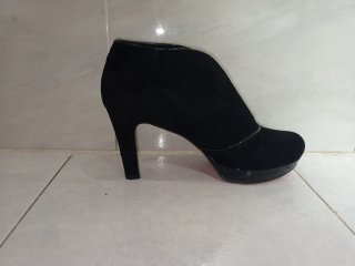 Botines charol negros