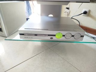 Televisor Philips 32 con DVD y Home Cinema