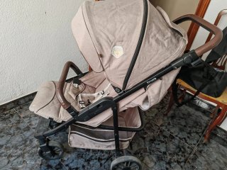 Silla de paseo ligera y plegable