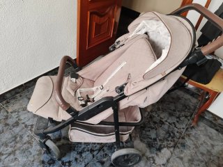 Silla de paseo ligera y plegable