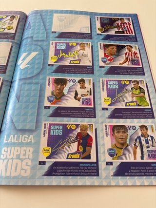 Álbum cromos LaLiga EA Sports de Liga Este 2025/26
