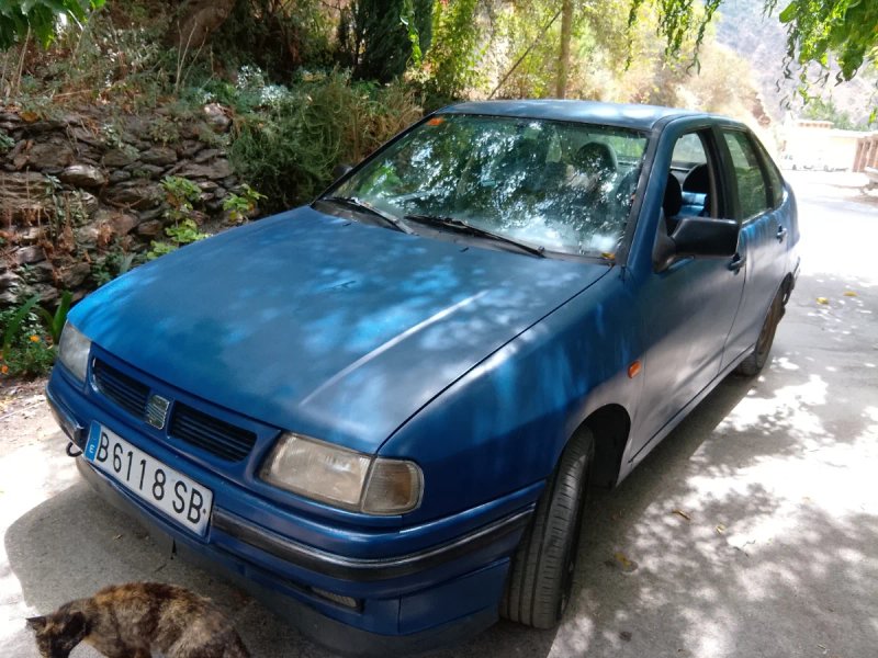 SEAT Cordoba 1997 - foto 1