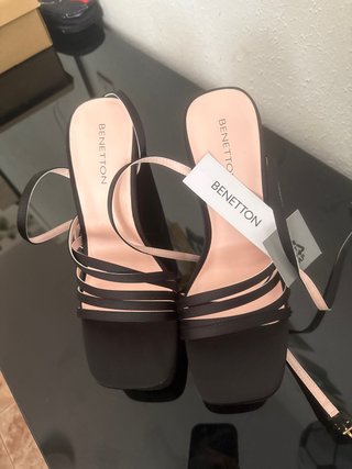 Sandalias BENETTON Negras Nuevas