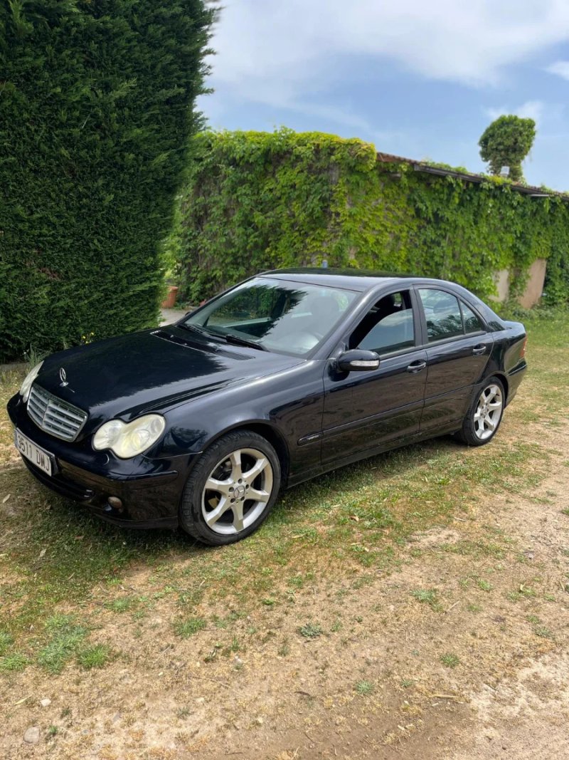 Mercedes-Benz Clase C 2005 - foto 1