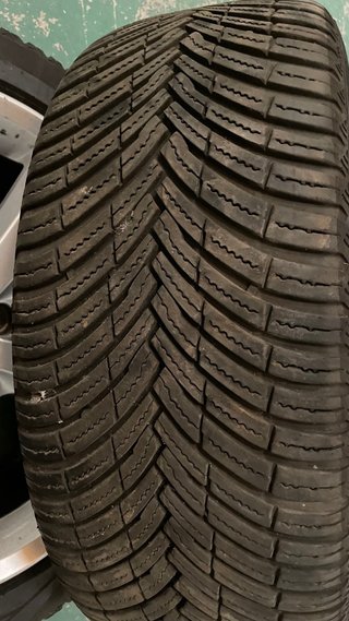 Llantas 17 Volkswagen Pirelli 225/45 R17