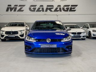 Volkswagen Golf R 300 CV DSG 4MOTION · Performance · Akrapovič · Pretoria 19” · DYNAUDIO