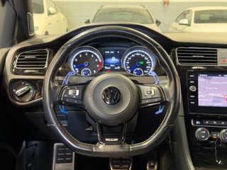 Volkswagen Golf R 300 CV DSG 4MOTION · Performance · Akrapovič · Pretoria 19” · DYNAUDIO