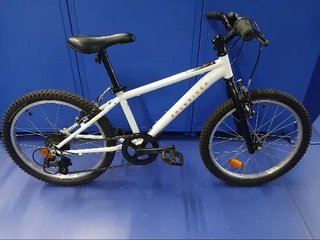 Bicicleta infantil ROCKRIDER EXPL 120 20" blanca