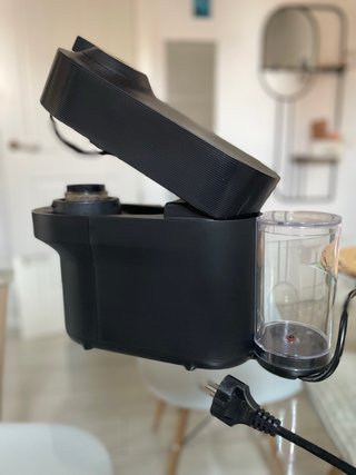 Cafetera Nespresso Negra