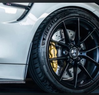 BMW M4 F82 RHD