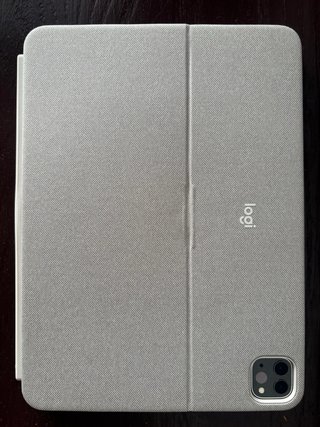 iPad Pro 11 - 128GB con Teclado y funda