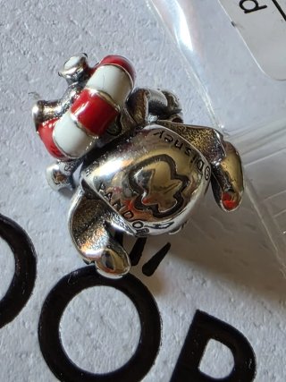 Pandora Charm stich