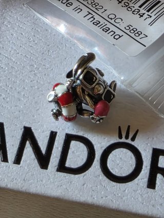 Pandora Charm stich