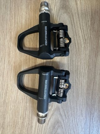 Zapatillas y Pedales Carretera Negros