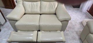 2 Sofás de Piel Beige