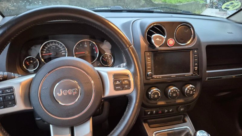 Jeep Compass 2012 - foto 1