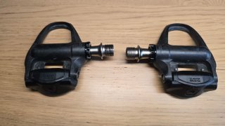 Pedales Shimano 105