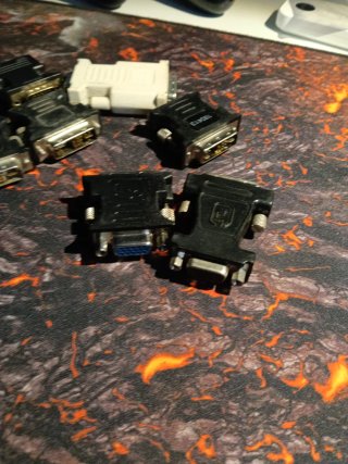 Adaptadores VGA, DVI I HDMI