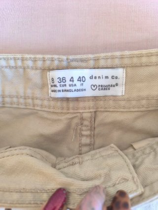 Pantalón cargo beige