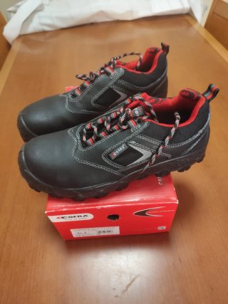 Zapatos. IES A.Nin. Electromecanica de Vehicles