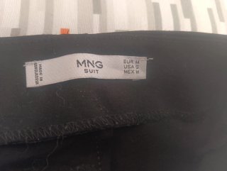 Falda tubo negra talla M