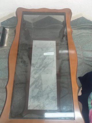 Mesa de centro madera y cristal precio a convenir