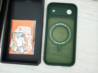 Cover iPhone 17 Air con supporto magnetico