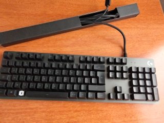 Teclado mecánico RGB de Logitech Modelo G513.(LEER