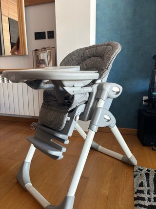 Trona Joie bebé
