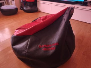 Puff Gamer Pro Negro y Rojo
