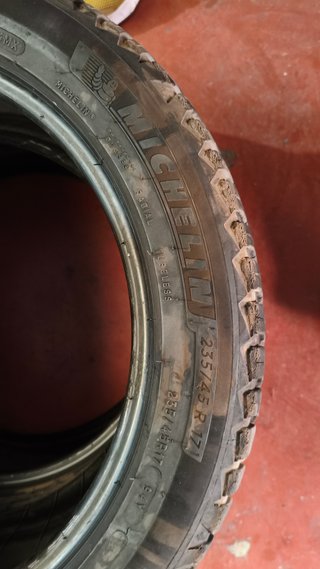 2 Neumáticos Michelin