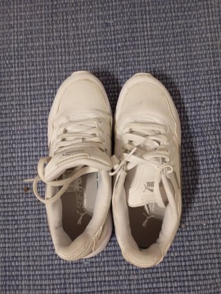 Scarpe da ginnastica Puma bianche e argento