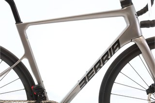 Promo · Bicicleta Berria Belador 9.1 AXS 12V t.54 Reacondicionada