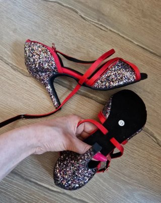 Zapatos de baile latino.Talla 37,5. Nuevos,sin uso