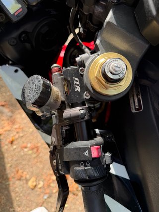 Honda CBR 1000RR 2006 Reposapiés ITR