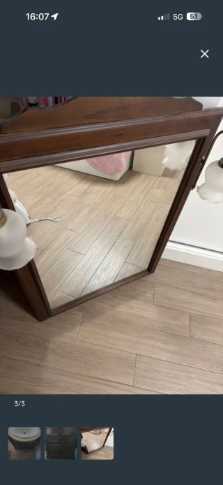 Mueble de baño de madera
