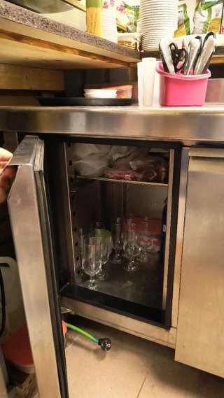 Mesa de trabajo con fregadero