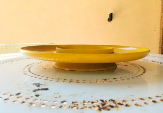Grande vassoio giallo girevole vintage