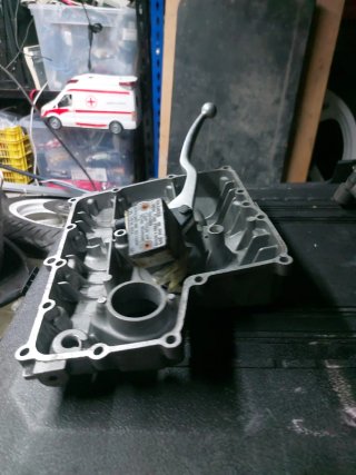PIEZA SUELTAS DE YAMAHA R1 2003