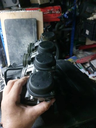 PIEZA SUELTAS DE YAMAHA R1 2003