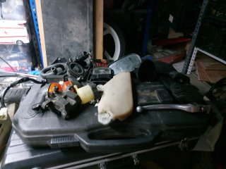 PIEZA SUELTAS DE YAMAHA R1 2003